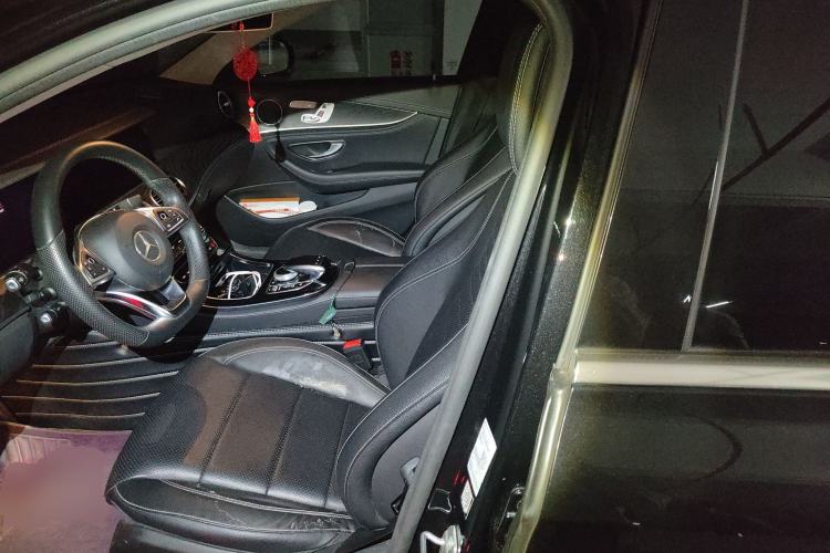 Used Mercedes-Benz E-Class 2016 E 300 L Sporty and Stylish Model