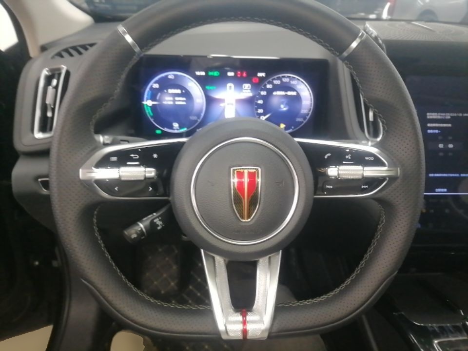 Hongqi HS3 PHEV 2025 Model 117km Jingwei Edition — снимка 13