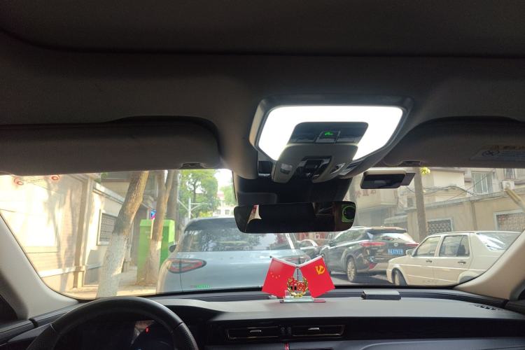 Used Hongqi H5 2023 2.0T Automatic Smart Connect Flagship Edition Headliner