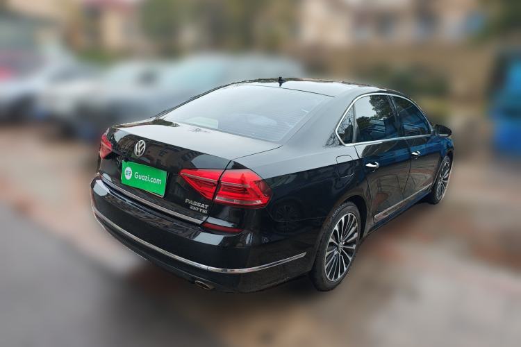 Used Volkswagen Passat 2017 330TSI DSG Prestige Edition
