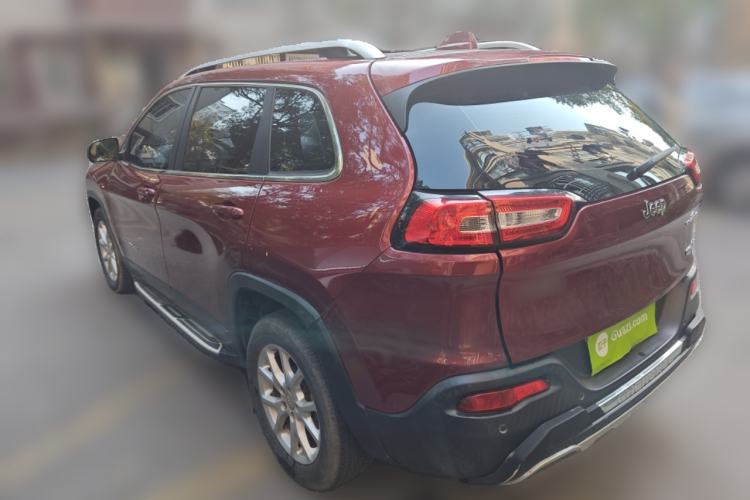 Used Jeep Cherokee 2016 2.4L Leading Edition
