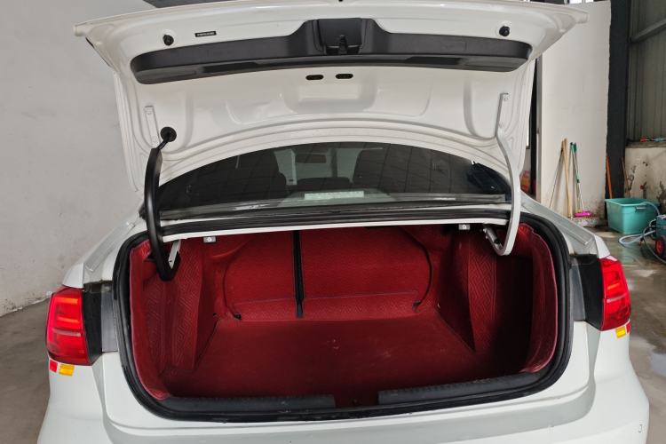 Used Volkswagen Sagitar 2018 280TSI DSG Ignite Edition Trunk