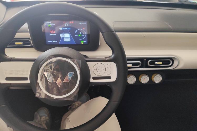 Used Wuling Hongguang MINIEV 2024 3rd Generation 215km Youth Edition