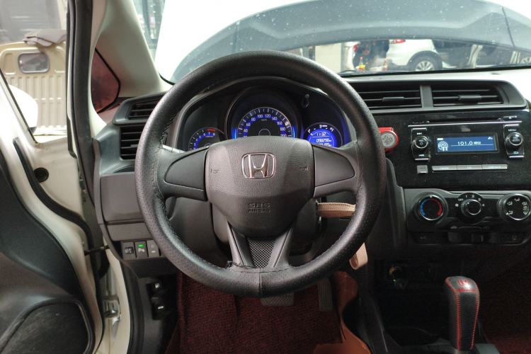 Used Honda Fit 2016 1.5L LXS CVT Comfort Sunroof Version Steering Wheel