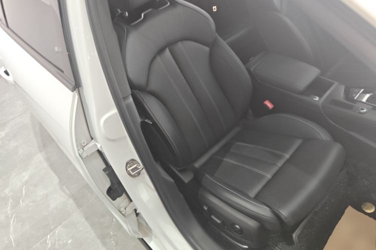 Used Audi A4L 2023 40 TFSI Luxury Dynamic Model
