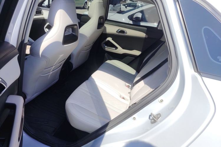 Used BYD Yuan UP 2024 401KM Beyond Edition
