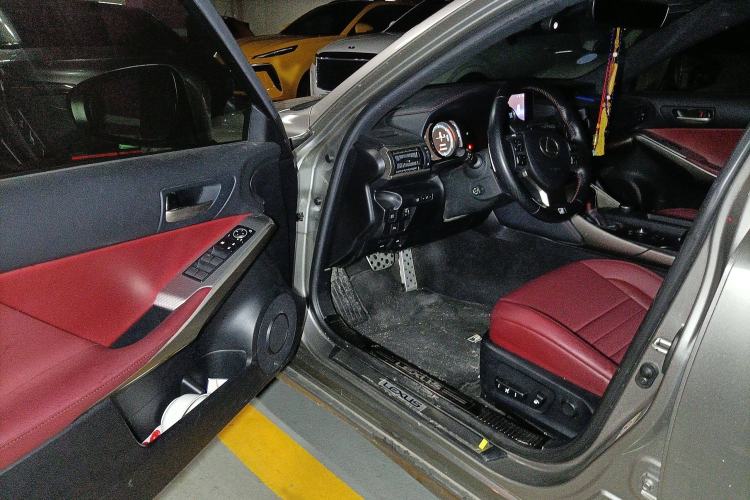 Used Lexus IS 2017 300 F SPORT Edition
