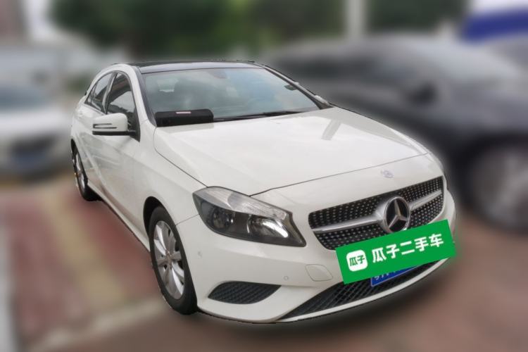 Used Mercedes-Benz A-Class 2013 A 180 Fashion Model Front Right 45 Deg