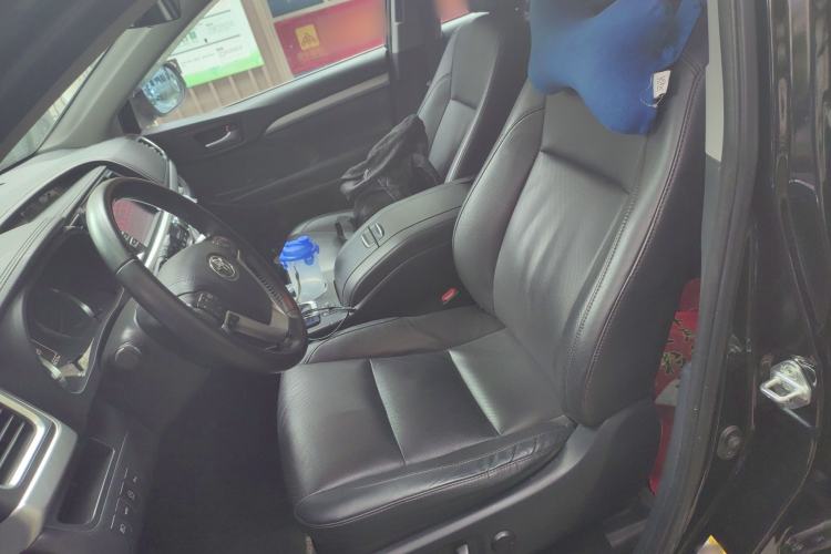 Used Toyota Highlander 2018 2.0T Four-Wheel Drive Luxury Version 7 Seats China VI Standard
