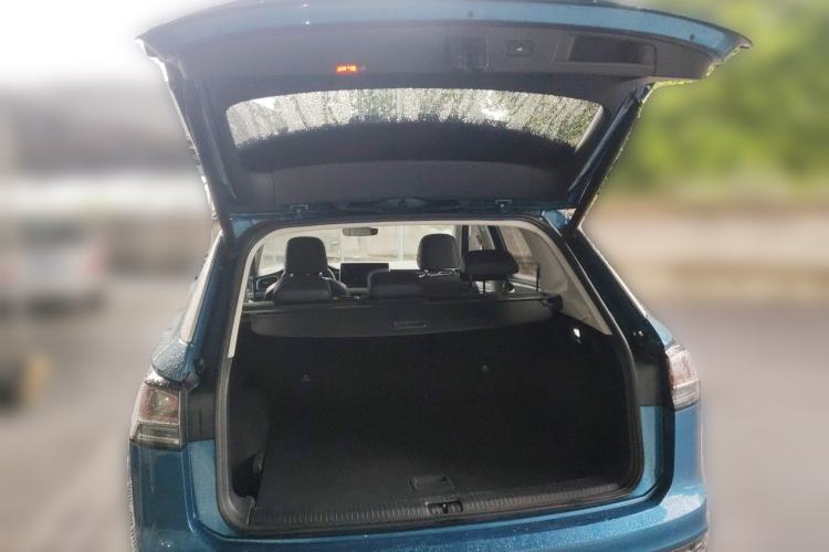 Used Volkswagen Tayron 2023 280TSI Two-Wheel-Drive Luxury Plus Advanced Version Trunk