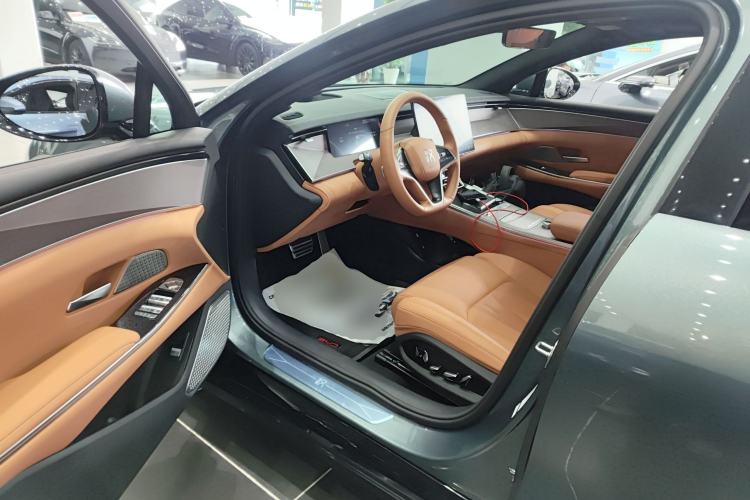 Used BYD Han L 2025 DM-p Four-Wheel-Drive LiDAR Flagship Model Driver Seat