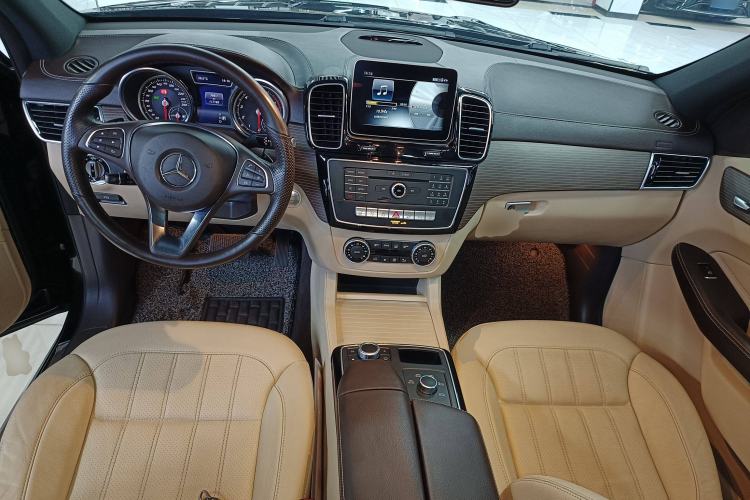 Used Mercedes-Benz GLE 2018 GLE 320 4MATIC Dynamic Edition Collector's Edition
