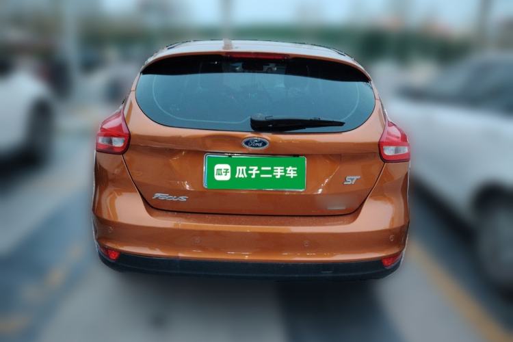 Used Ford Focus 2015 Hatchback EcoBoost 125 Manual – Ultra-Style Edition