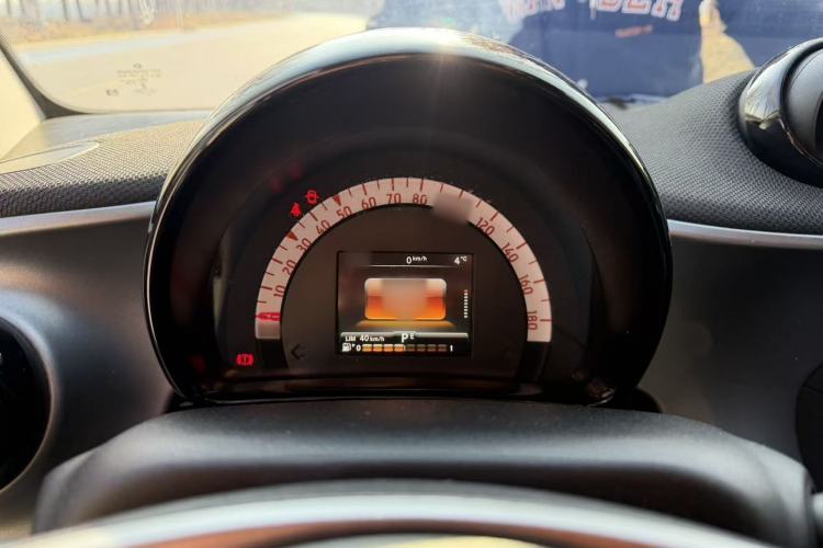 Used smart fortwo 2018 1.0L 52kW Hardtop Passion Edition China V Standard
