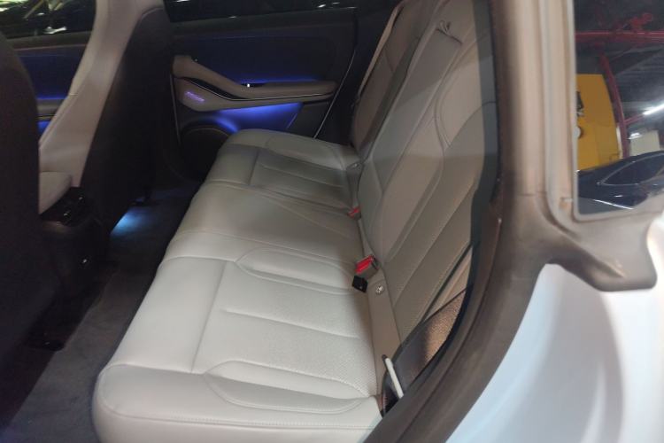 Used Nio ET5 2024 75 kWh Left Rear Seat