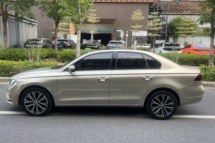 Used Volkswagen Bora 2016 230TSI DSG Luxury Version