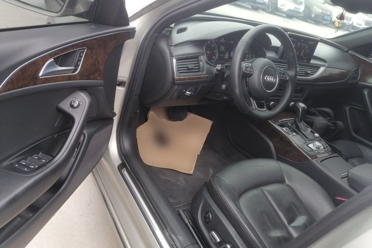 Used Audi A6L 2018 30th Anniversary Edition 35 TFSI Fashion Model
