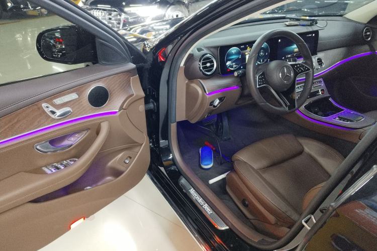 Used Mercedes-Benz E-Class 2022 Second Facelift E 300 L Fashion Edition
