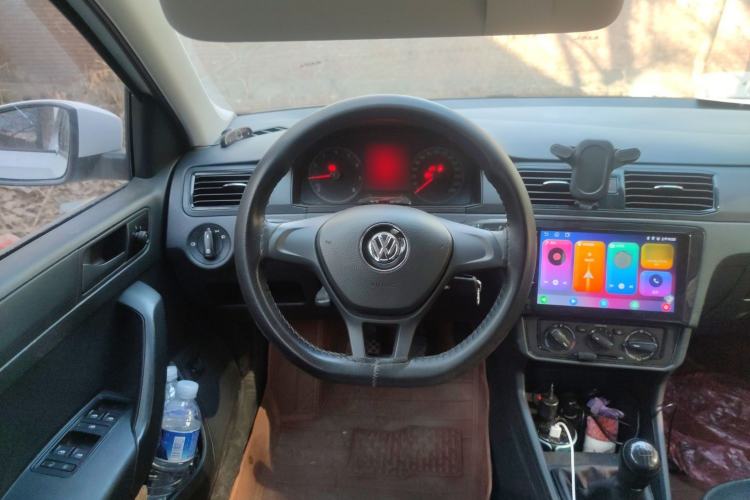 Used Volkswagen Santana 2016 1.6L Manual Fashion Edition
