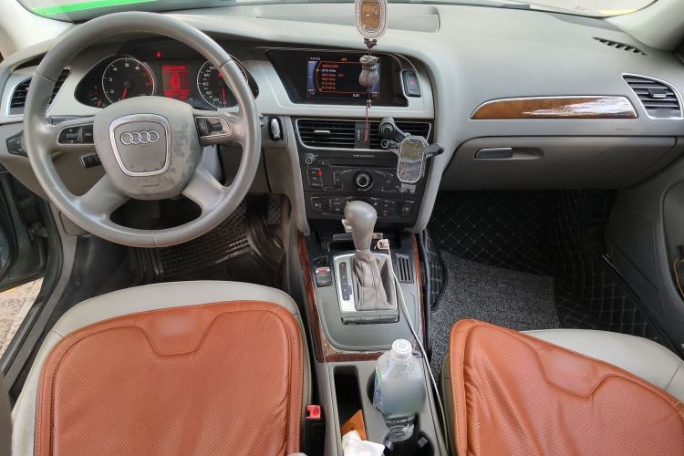 Used Audi A4L 2012 2.0 TFSI automatic standard version