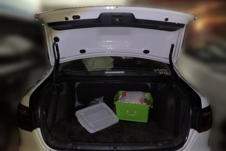 Used Volkswagen Lavida 2013 Revised Classic 1.6L Automatic Fashion Edition