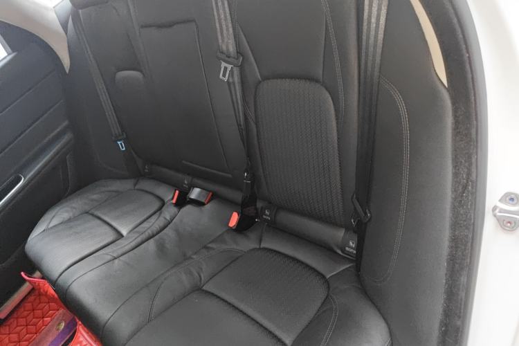 Used Jaguar XFL 2018 XFL 2.0T 250 PS Luxury Edition Left Rear Seat