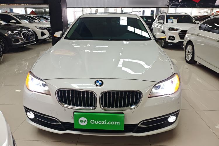 Used BMW 5 Series 2014 525Li Luxury Design Package
