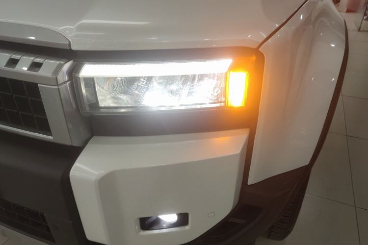 Used Toyota Prado 2024 2.4T All-Terrain TX Version 5 Seats Left Front Headlight