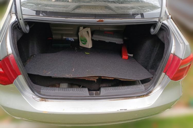 Used Volkswagen Jetta 2013 1.6L Manual Fashion Edition
