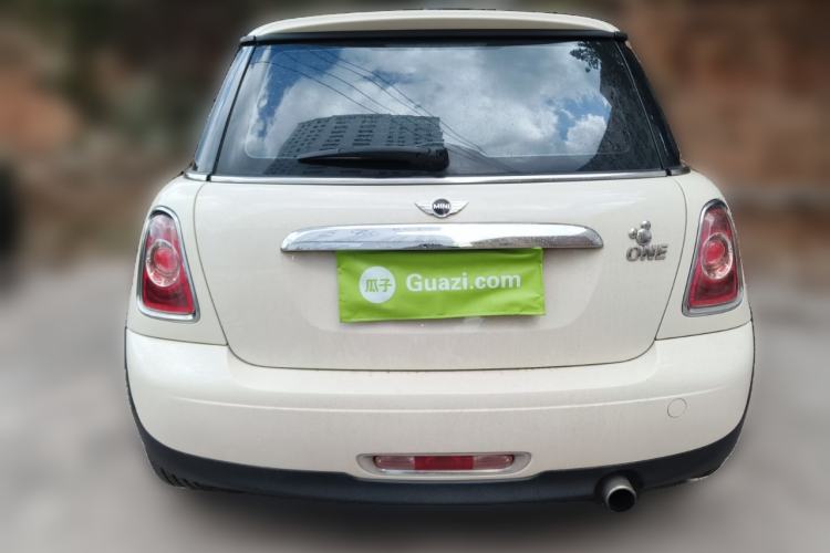 Used MINI 2011 1.6L ONE
