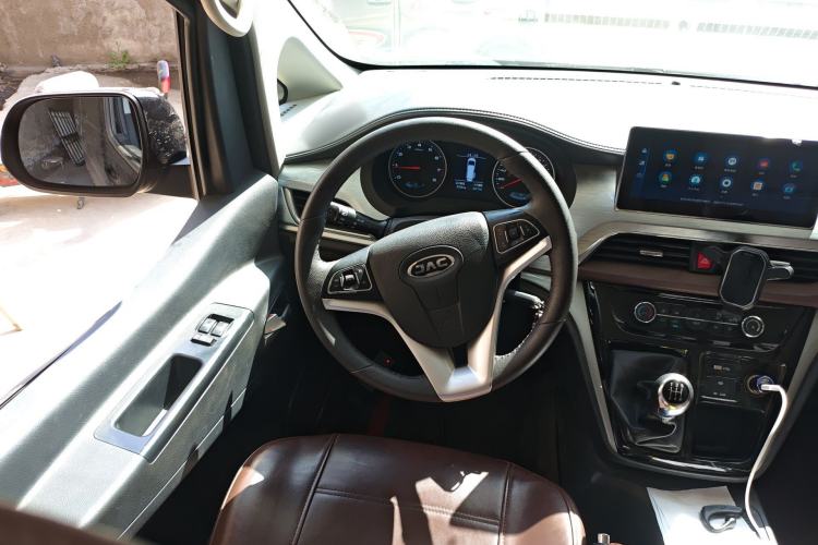 Used JAC Refine M3 2022 1.8L 7-seat Standard Edition Steering Wheel