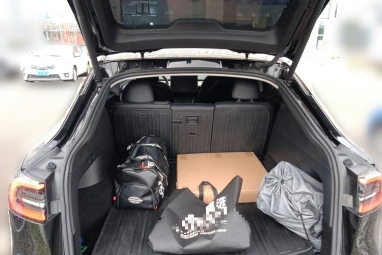 Used Tesla Model Y 2022 Long-Range All-Wheel-Drive Version
