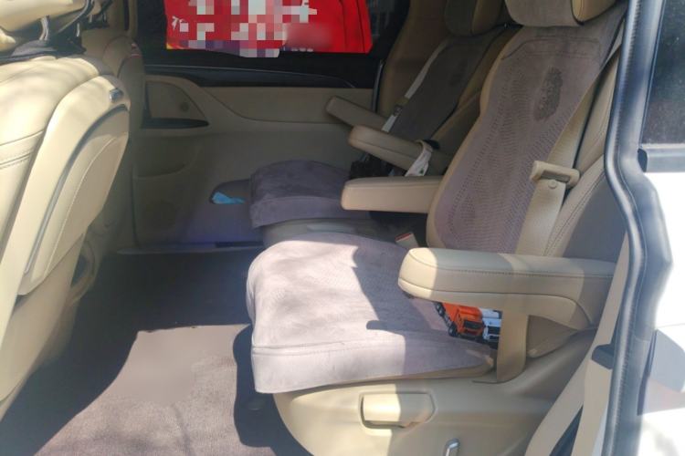 Used Buick GL8 2023 ES Lu Zun Deluxe Model Left Rear Seat