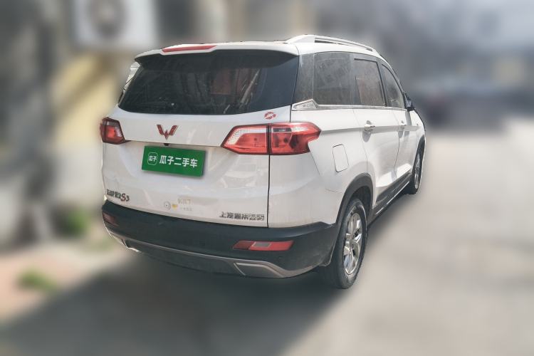 Used Wuling Hongguang S3 2018 1.5T Manual Luxury Model China V Standard