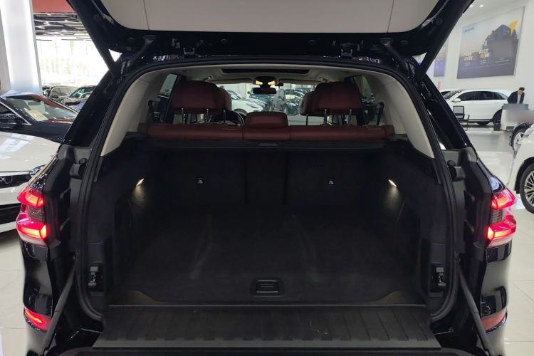 Used BMW X5 2022 Restyled xDrive 30Li Luxury Version M Sport Package