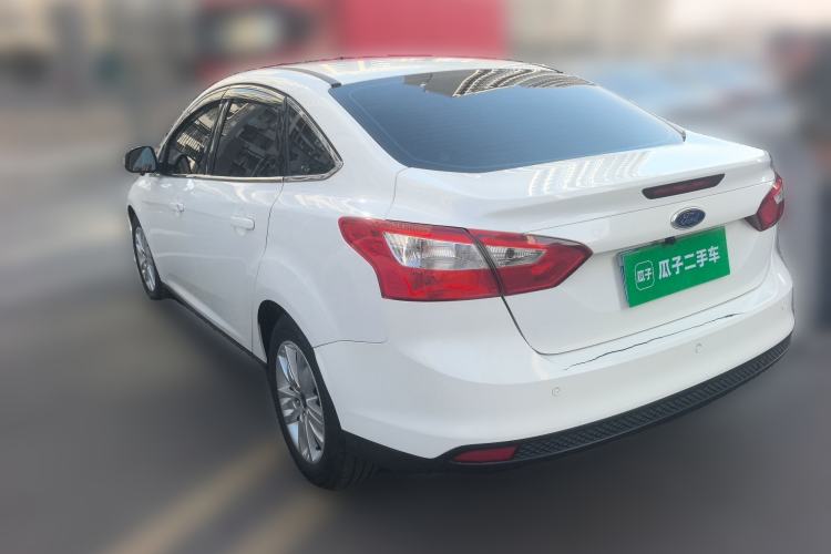 Used Ford Focus 2012 Sedan 1.6L Manual Comfort Model
