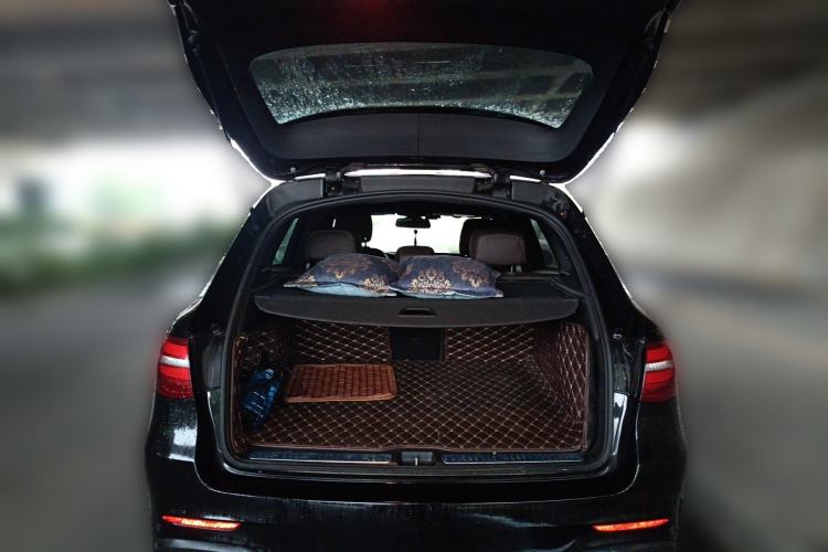 Used Mercedes-Benz GLC 2016 GLC 260 4MATIC Dynamic Edition Trunk