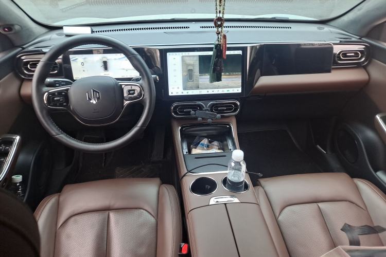 Used Leapmotor C01 2023 Range-Extended 316 Smart Edition Center Console