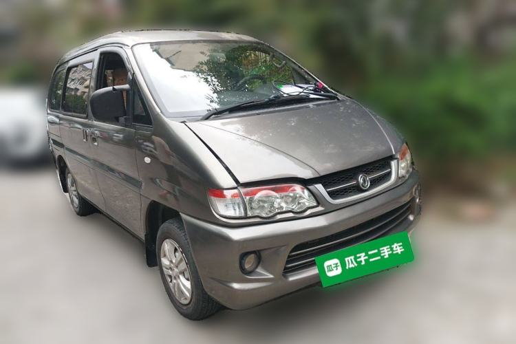 Used FORTHING Lingzhi 2015 V3 1.5L 7-Seater Comfort Model
