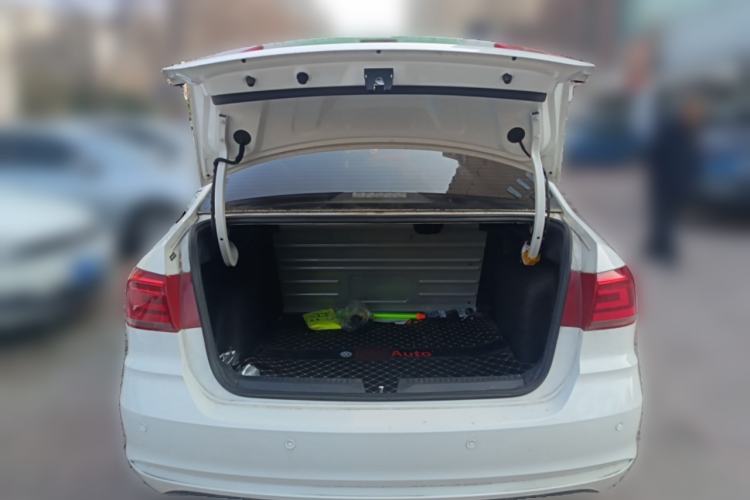 Used Volkswagen Santana 2021 1.5L Automatic Fashion Edition Trunk