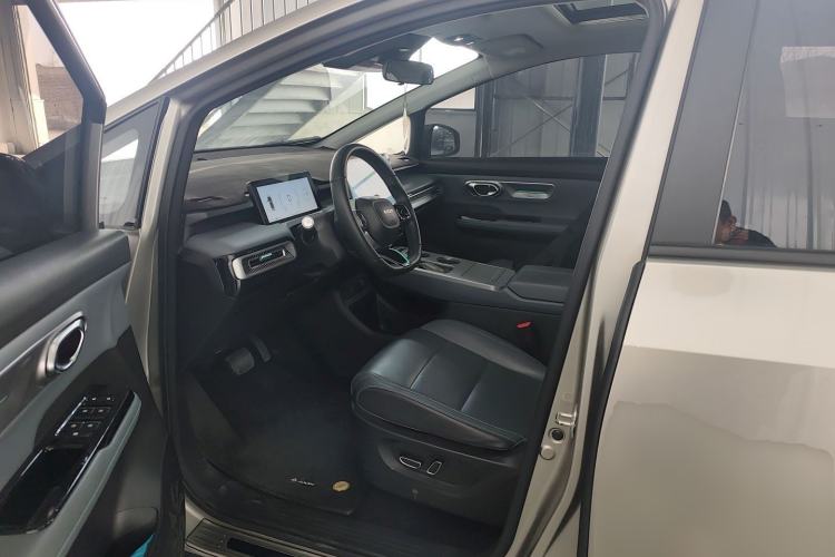 Used AION Y 2023 Plus 610 Smart Edition Lithium Iron Phosphate