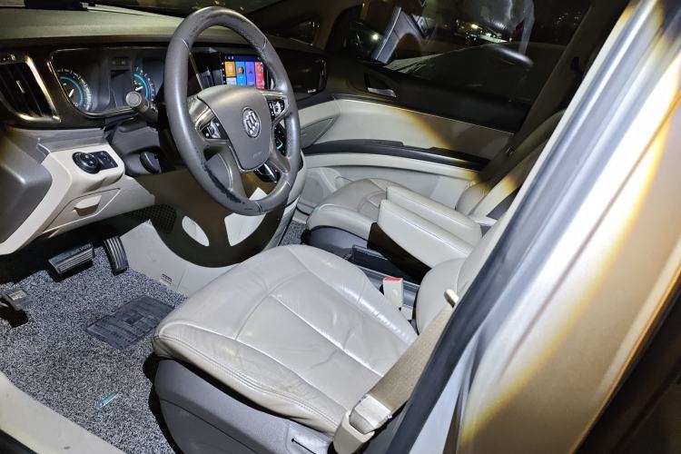 Used Buick GL8 2011 2.4L LT Luxury Business Executive Edition