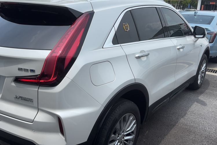 Used Cadillac XT4 2024 28T Two-Wheel-Drive Luxury Version
