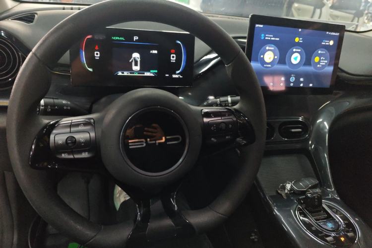 Used BYD e2 2023 Comfort Model Center Console