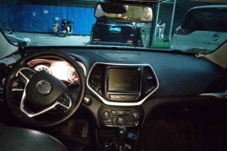 Used Jeep Cherokee 2015 2.4L Elite Edition