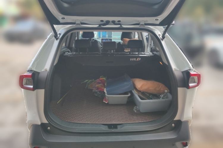 Used Toyota Wildlander 2022 Updated Version 2.0L CVT Two-Wheel Drive Leading Edition
