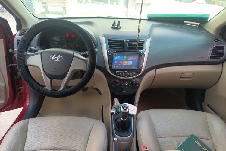 Used Hyundai Verna (older generation) 2014 1.4L Manual Smart GLS Trim