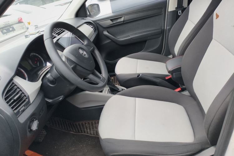 Used Skoda Fabia 2017 1.4L Automatic Car Enjoy Edition
