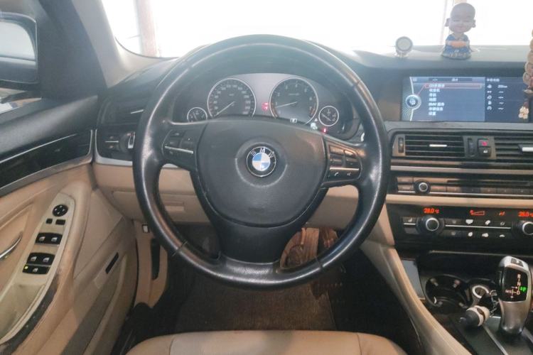 Used BMW 5 Series 2012 523Li Leading Model Steering Wheel