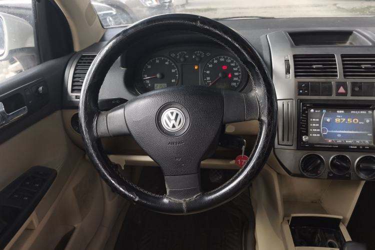 Used Volkswagen Polo 2007 Jingqing 1.4L Manual Fashion Edition
